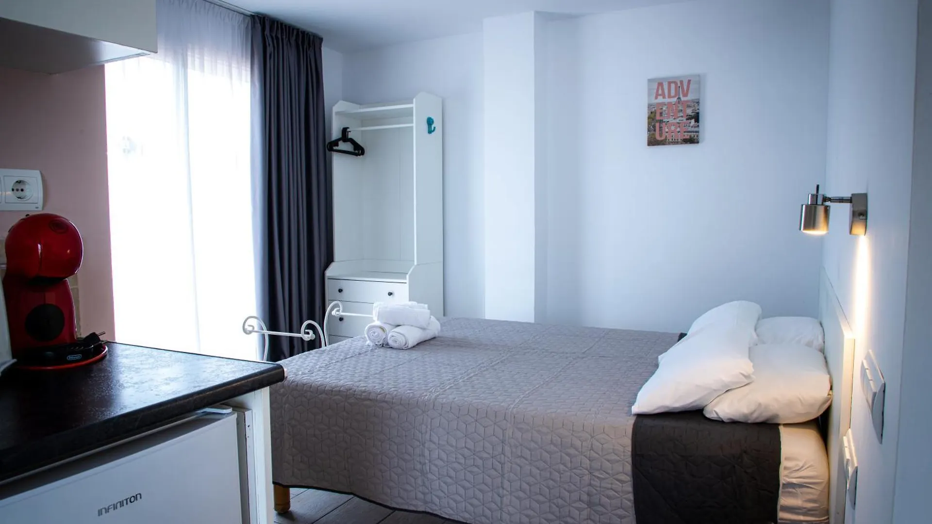 Apartamentos Comfort Calella 3*,